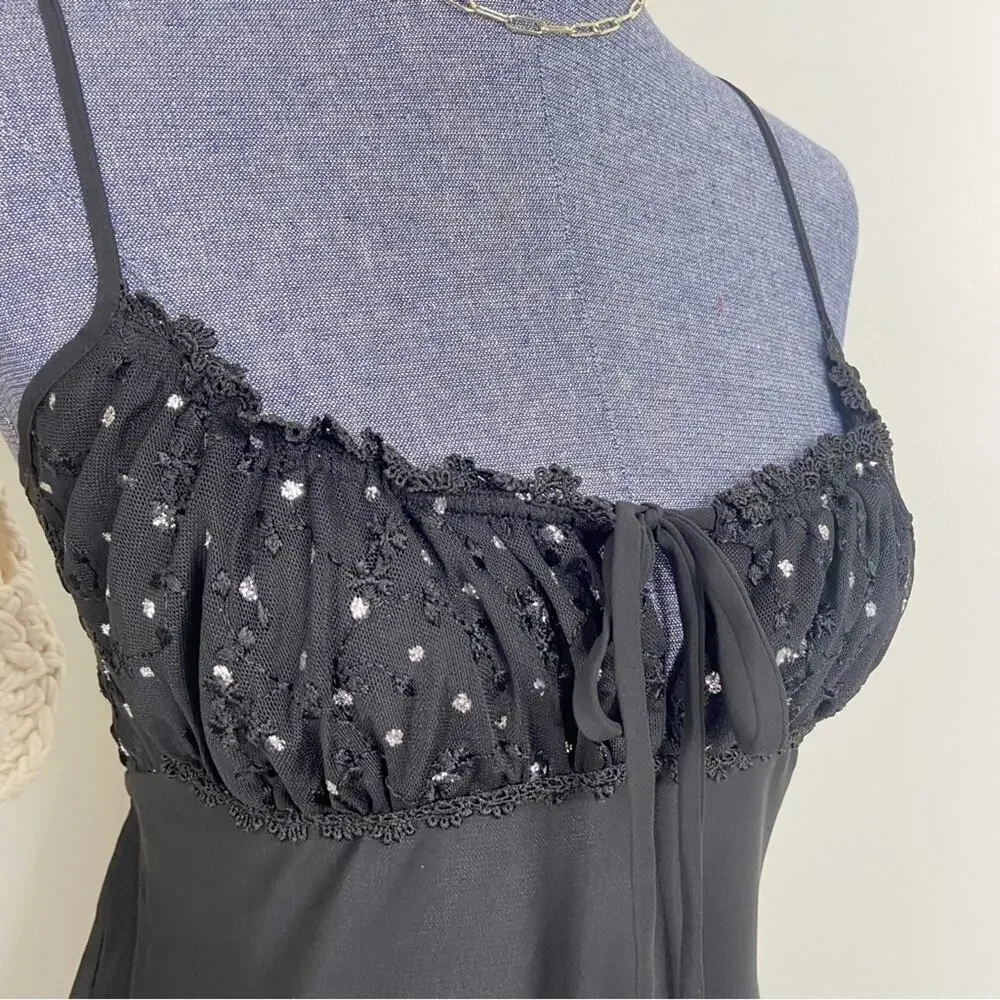 Vintage Black Sheer Embroidered Chemise Whimsygoth Size Medium - Picture 2 of 4